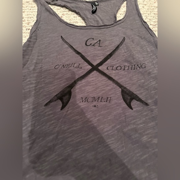O’Neil brand tank top arrows - Picture 2 of 4